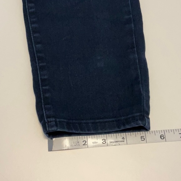 Nanette Lepore Women’s Dark Wash Crop Jean Size 10 - Picture 8 of 9